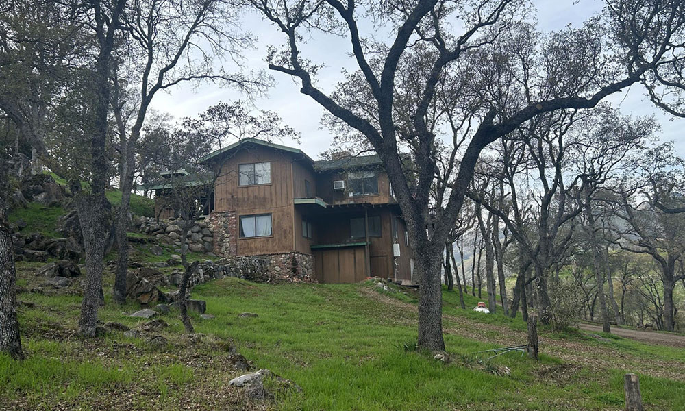 40838 Oak Ridge Dr, Three Rivers, CA 93271