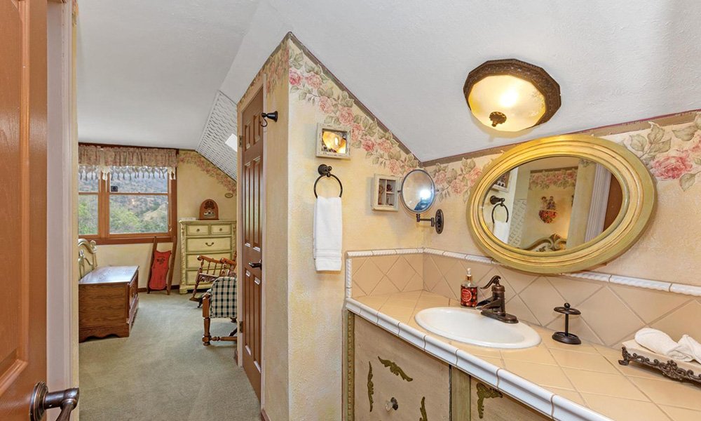 42182 Mynatt Drive, Three Rivers, CA 93271