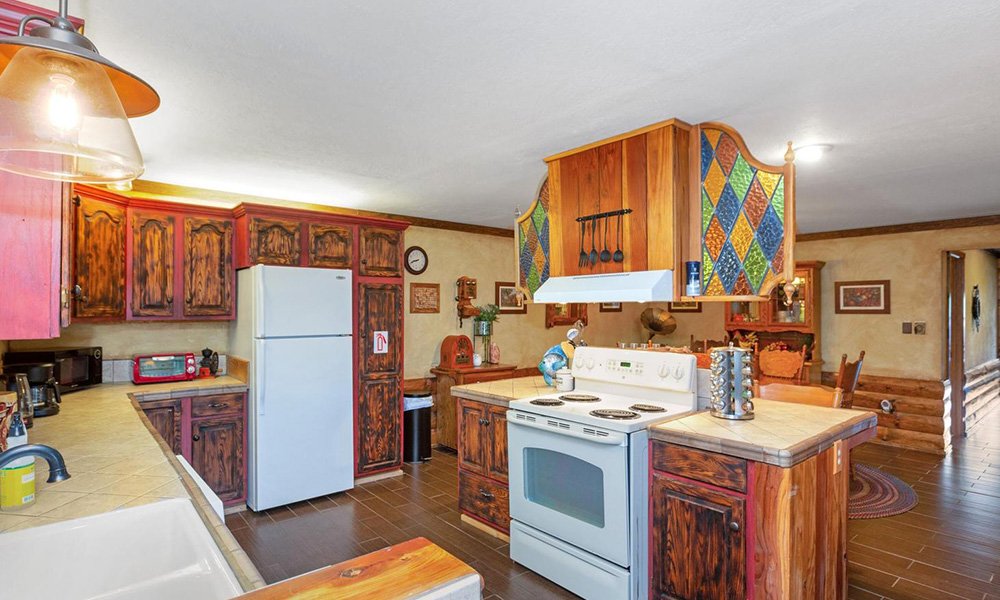 42182 Mynatt Drive, Three Rivers, CA 93271