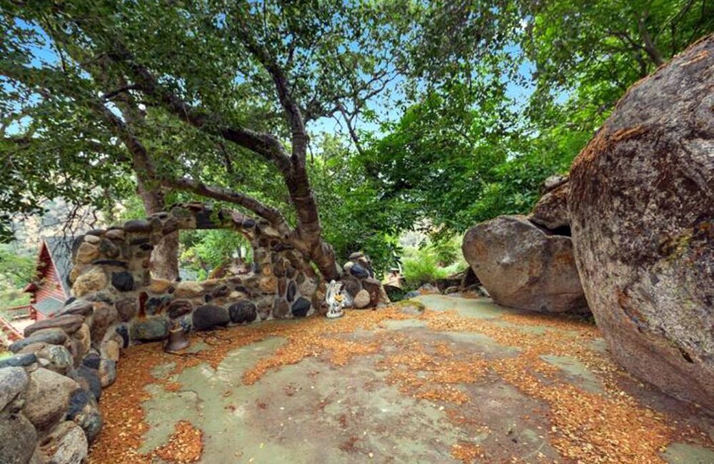 42182 Mynatt Drive, Three Rivers, CA 93271