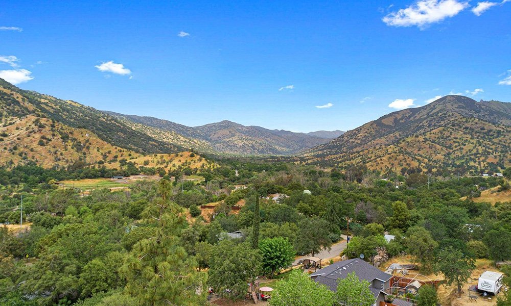 42182 Mynatt Drive, Three Rivers, CA 93271