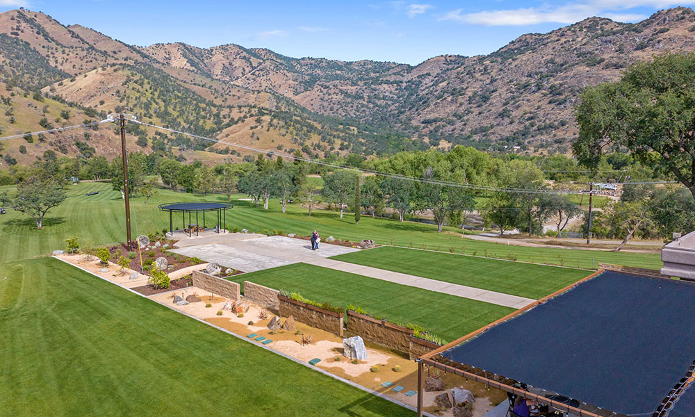 Three Rivers Golf Course and Restaurant & Bar, Three Rivers, CA 93271