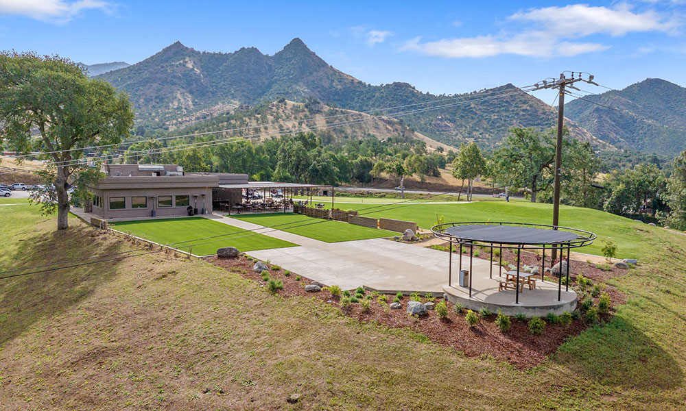 Three Rivers Golf Course and Restaurant & Bar, Three Rivers, CA 93271