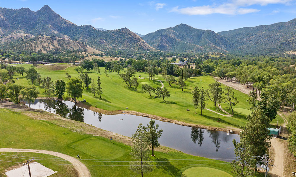 Three Rivers Golf Course and Restaurant & Bar, Three Rivers, CA 93271