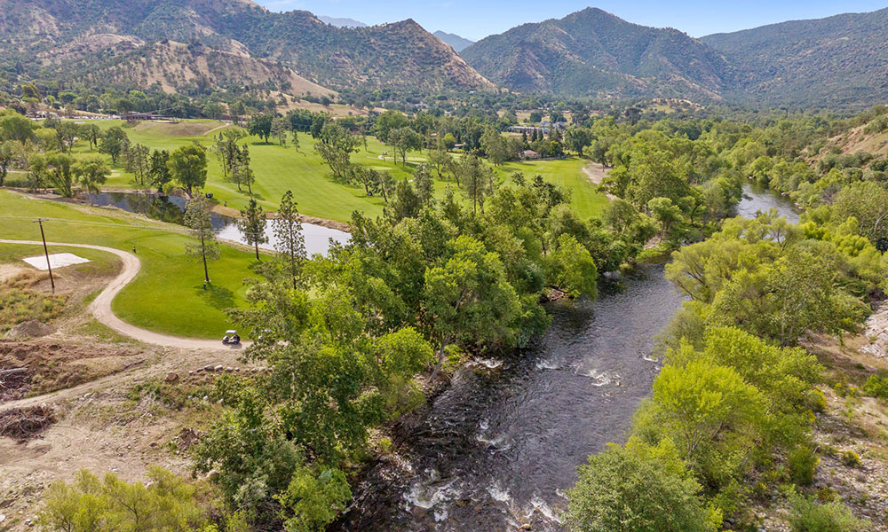 Three Rivers Golf Course and Restaurant & Bar, Three Rivers, CA 93271