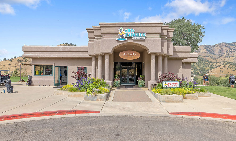 Three Rivers Golf Course and Restaurant & Bar, Three Rivers, CA 93271