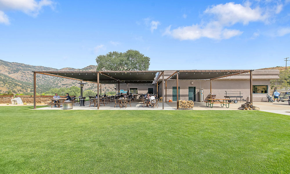Three Rivers Golf Course and Restaurant & Bar, Three Rivers, CA 93271