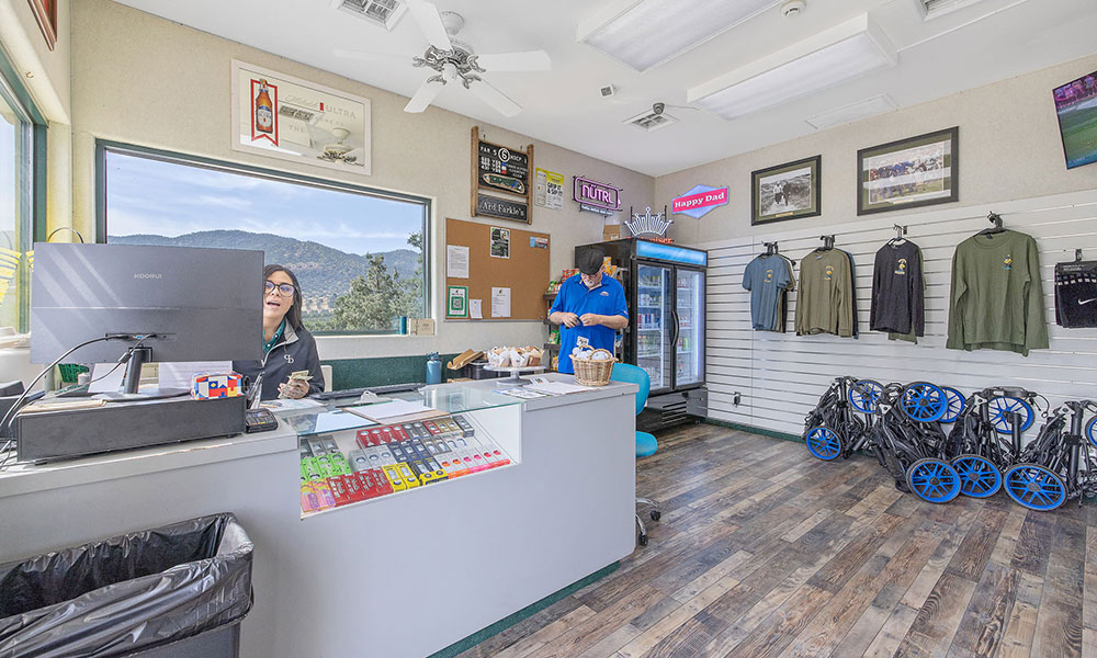 Three Rivers Golf Course and Restaurant & Bar, Three Rivers, CA 93271