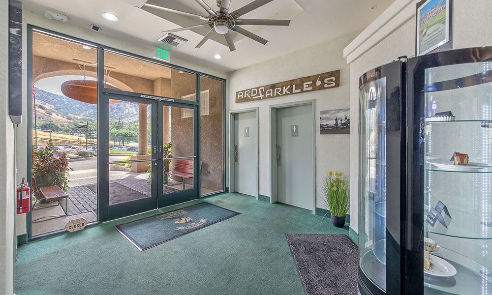 Three Rivers Golf Course and Restaurant & Bar, Three Rivers, CA 93271