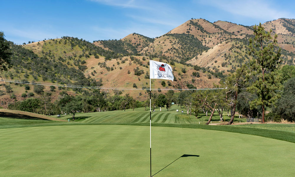 Three Rivers Golf Course and Restaurant & Bar, Three Rivers, CA 93271